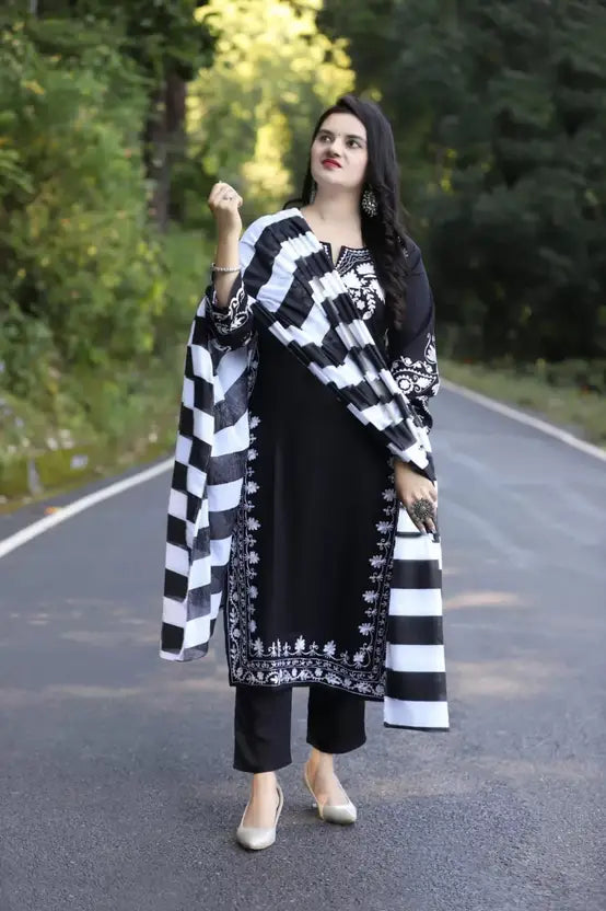 Women Viscose Rayon Kurta Pant Dupatta Set