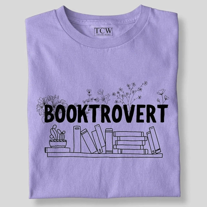 BOOKTROVERT T-SHIRT