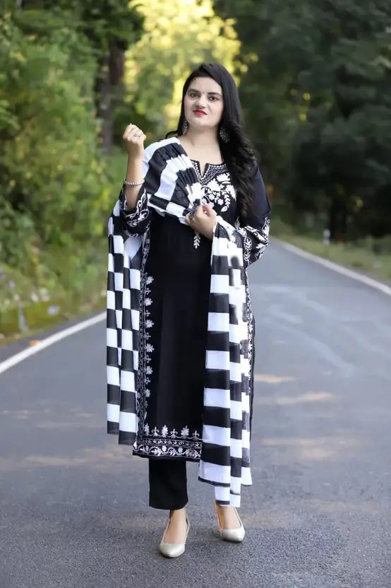 Women Viscose Rayon Kurta Pant Dupatta Set