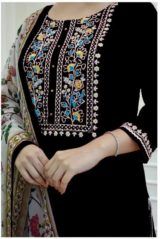 Women Viscose Rayon Kurta Pant Dupatta Set