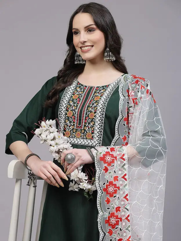 Women Viscose Rayon Kurta Pant Dupatta Set