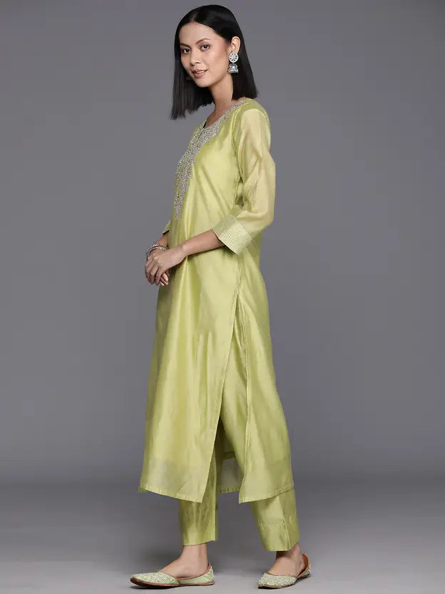 Women Chanderi Kurta Pant Dupatta Set