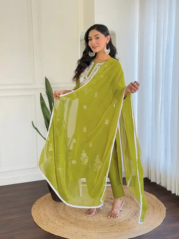 Women Viscose Rayon Kurta Pant Dupatta Set