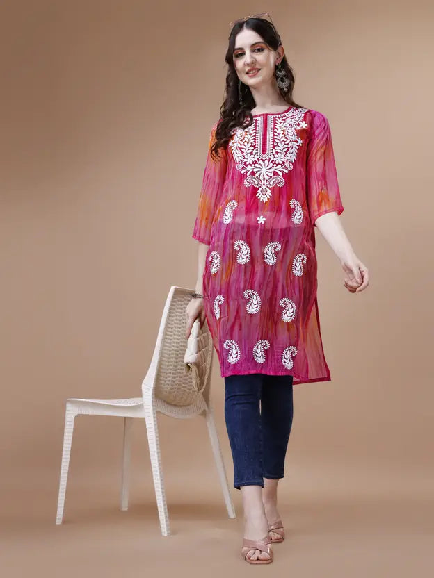 Women Embroidered Georgette Straight Kurta
