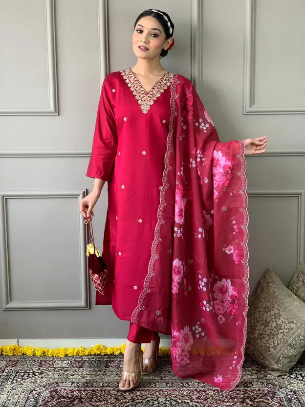 Women Chanderi Kurti Pant Dupatta Set